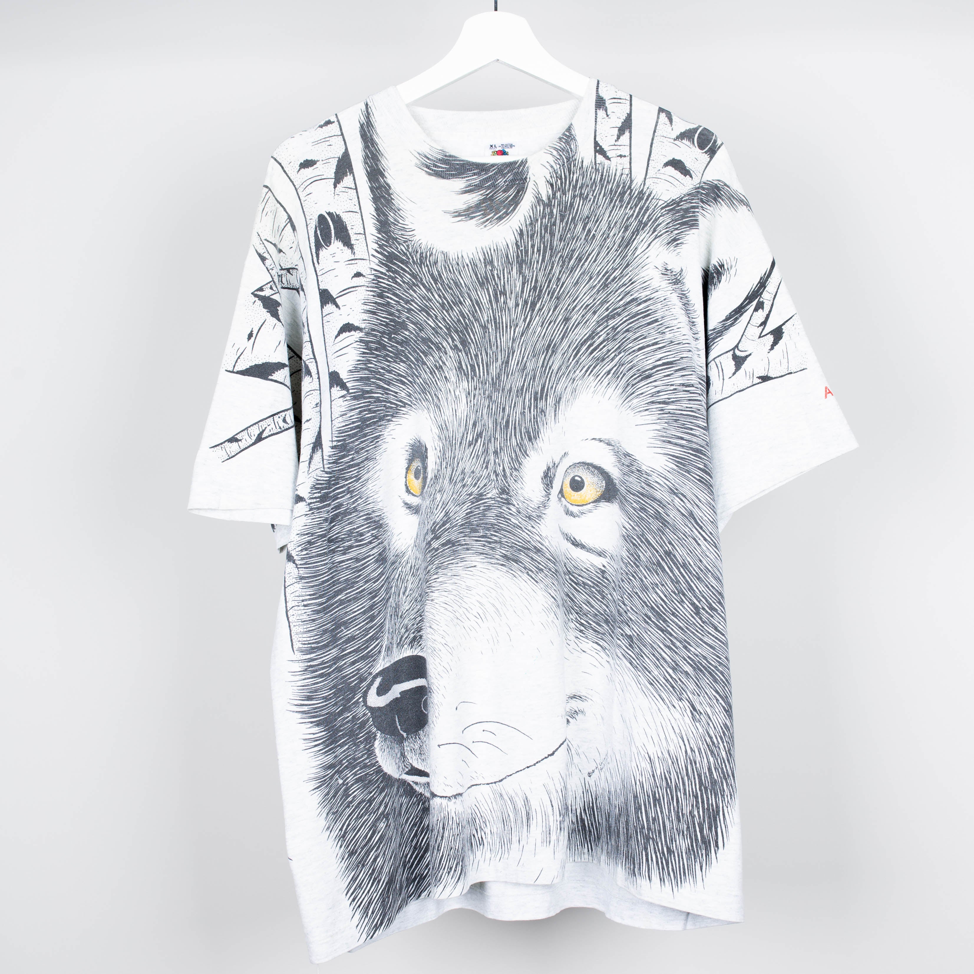 90's Wolf AOP T-Shirt Size XL