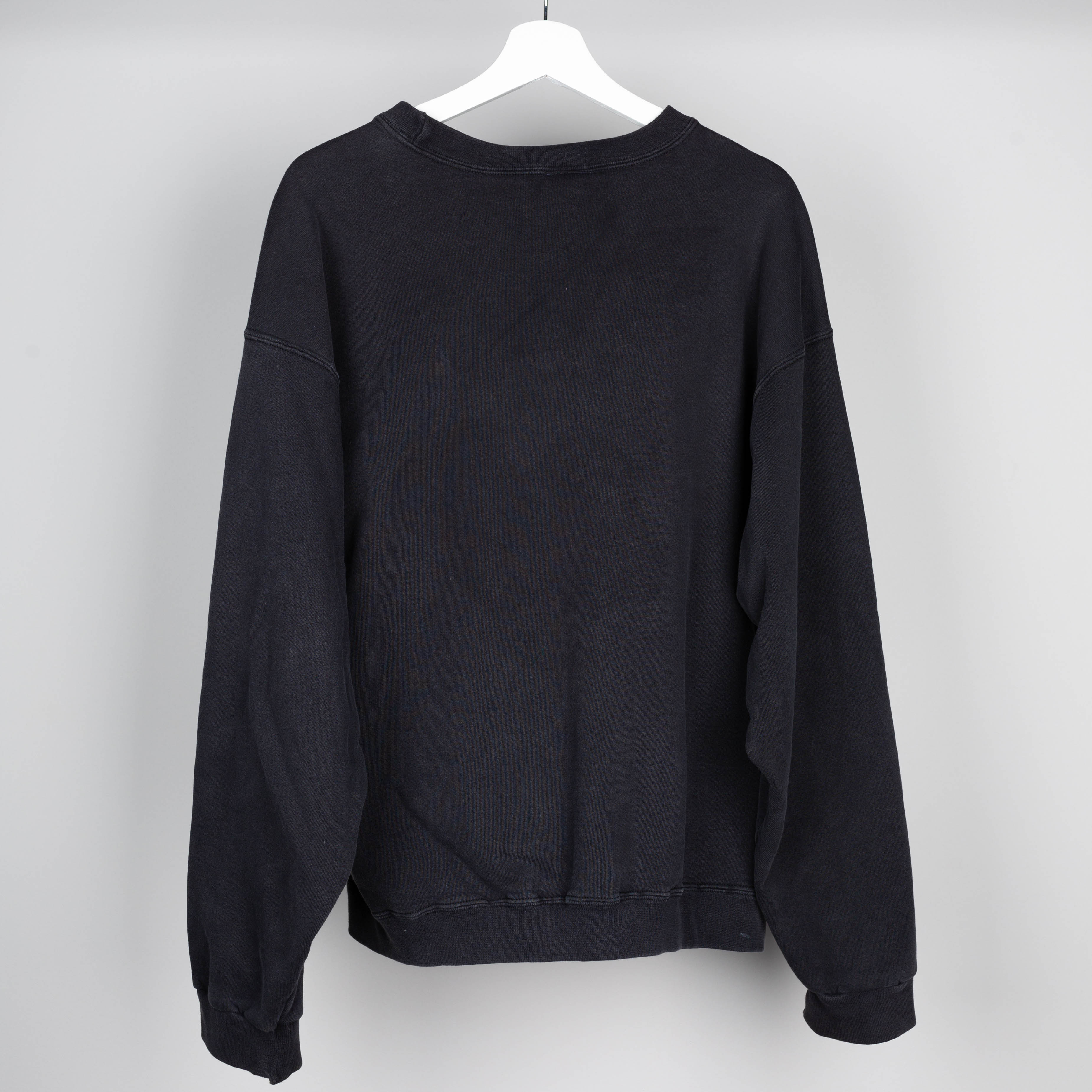 90's Black Nike Crewneck Sweater Size L