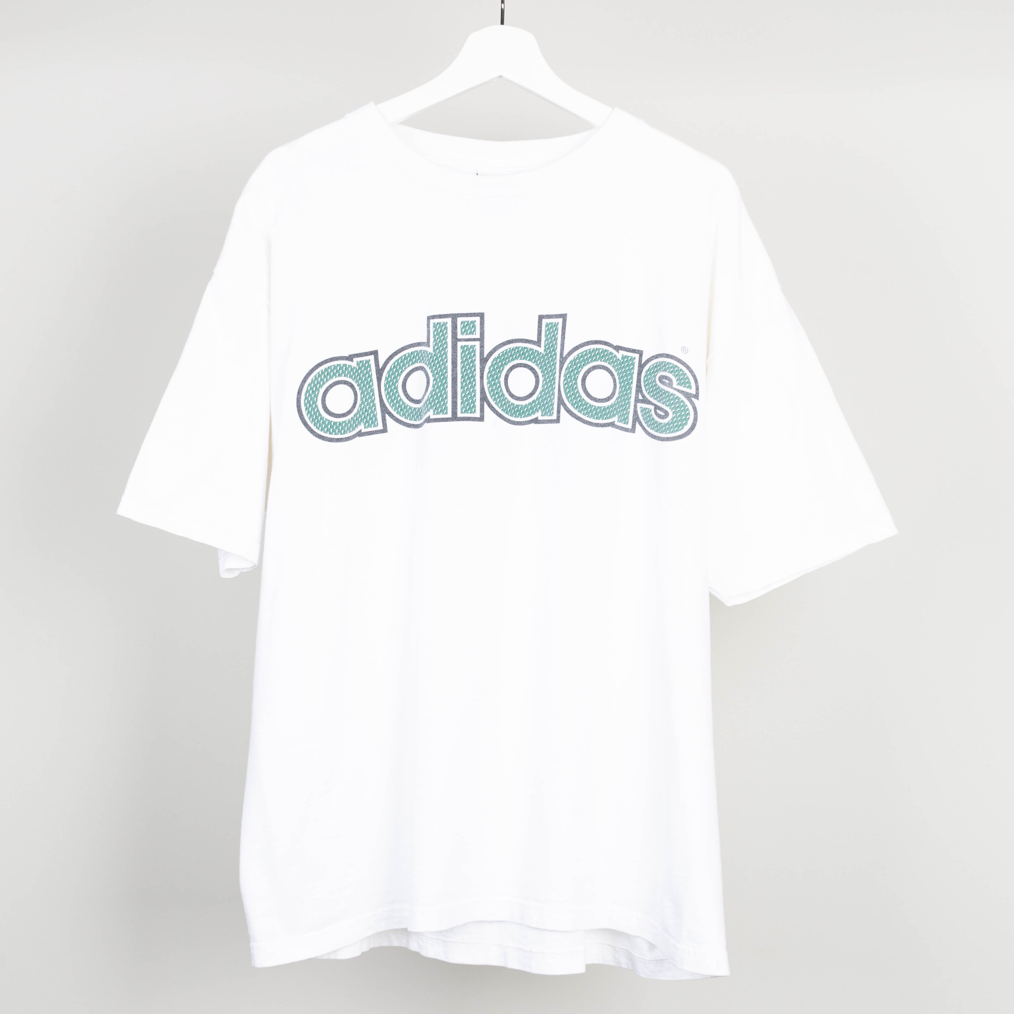 90's Adidas Logo T-Shirt Size L